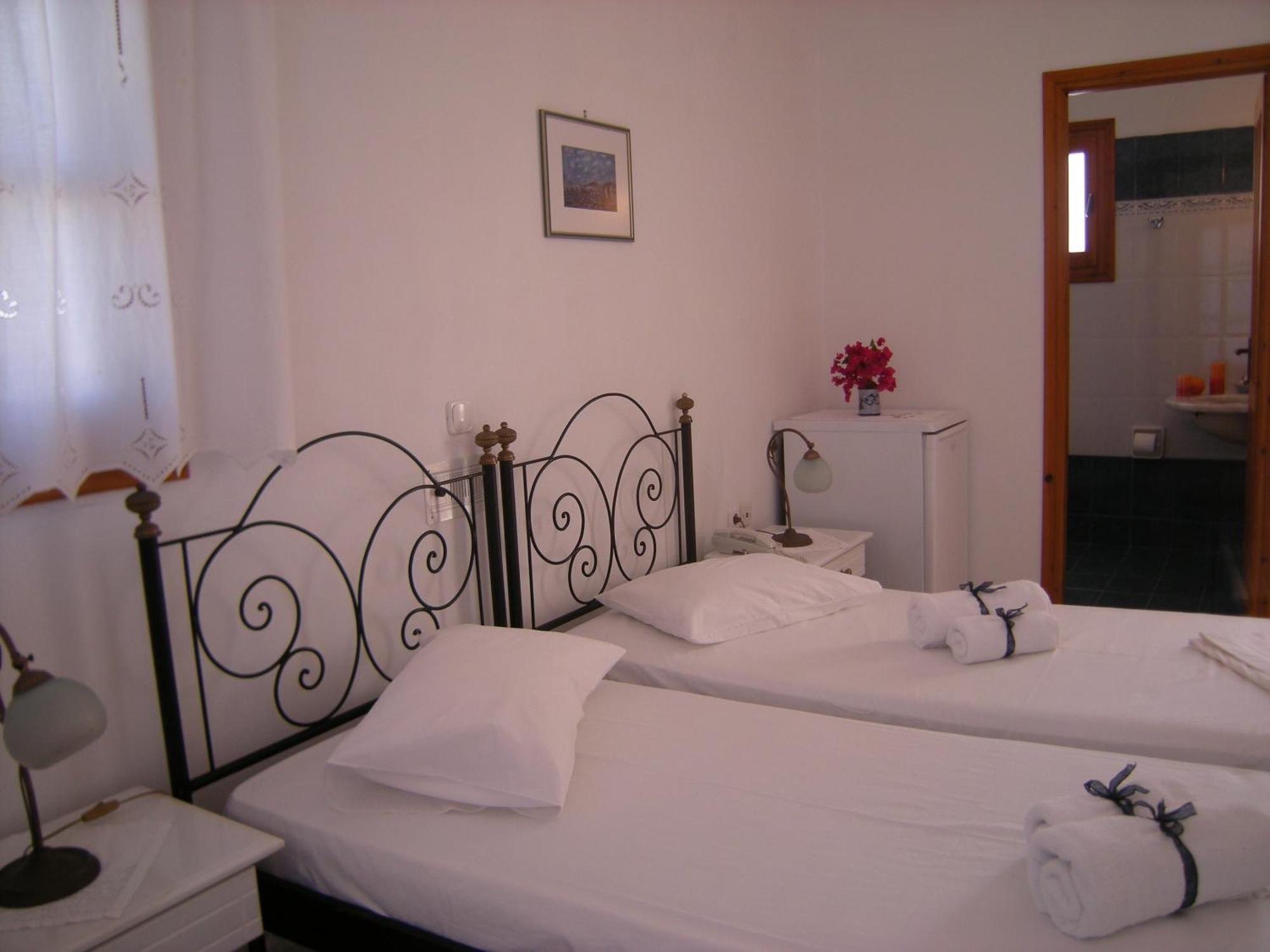 Roussos Beach Hotel Naousa  Room photo