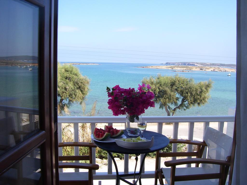 Roussos Beach Hotel Naousa  Exterior photo