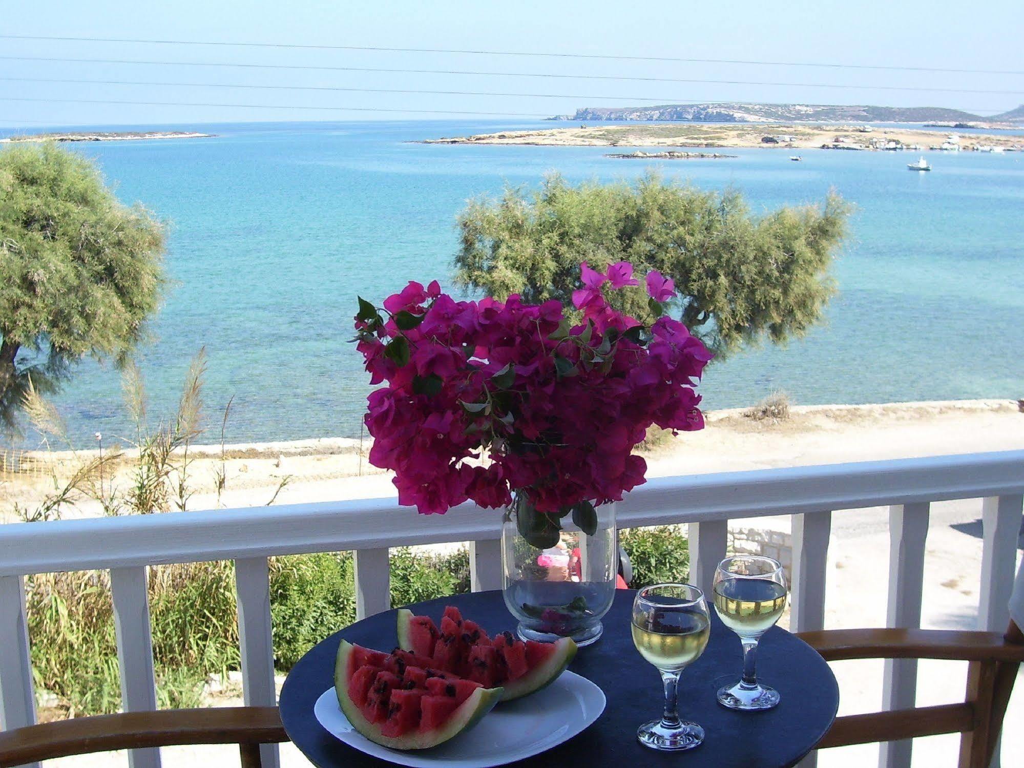 Roussos Beach Hotel Naousa  Exterior photo