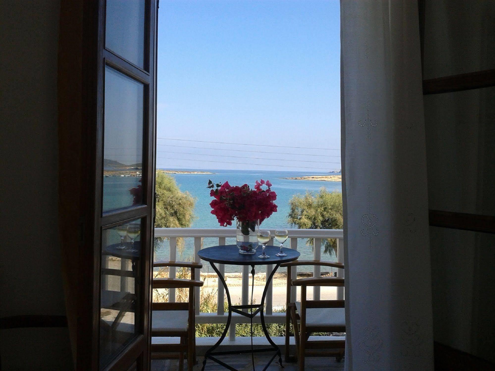 Roussos Beach Hotel Naousa  Exterior photo