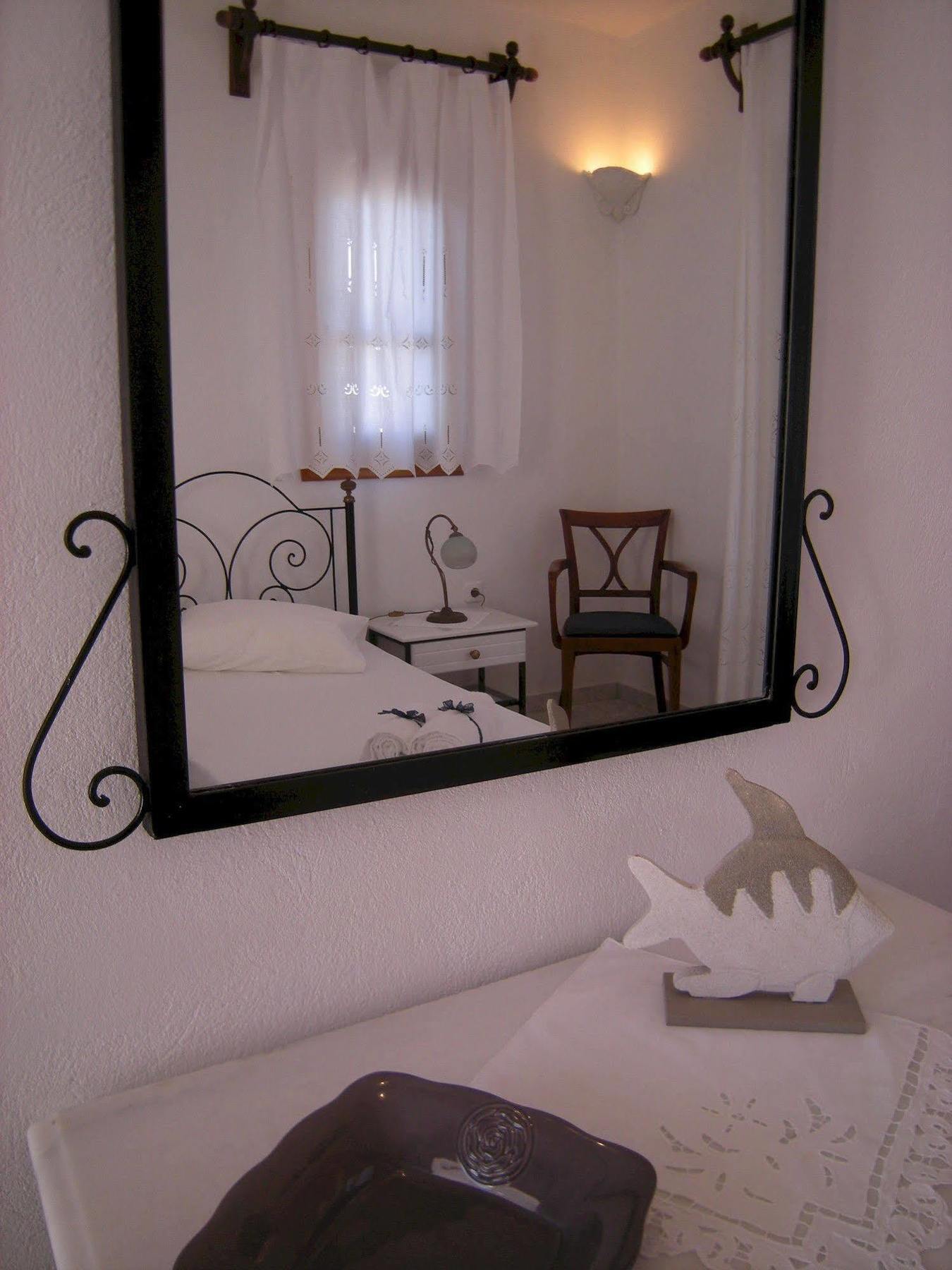 Roussos Beach Hotel Naousa  Room photo