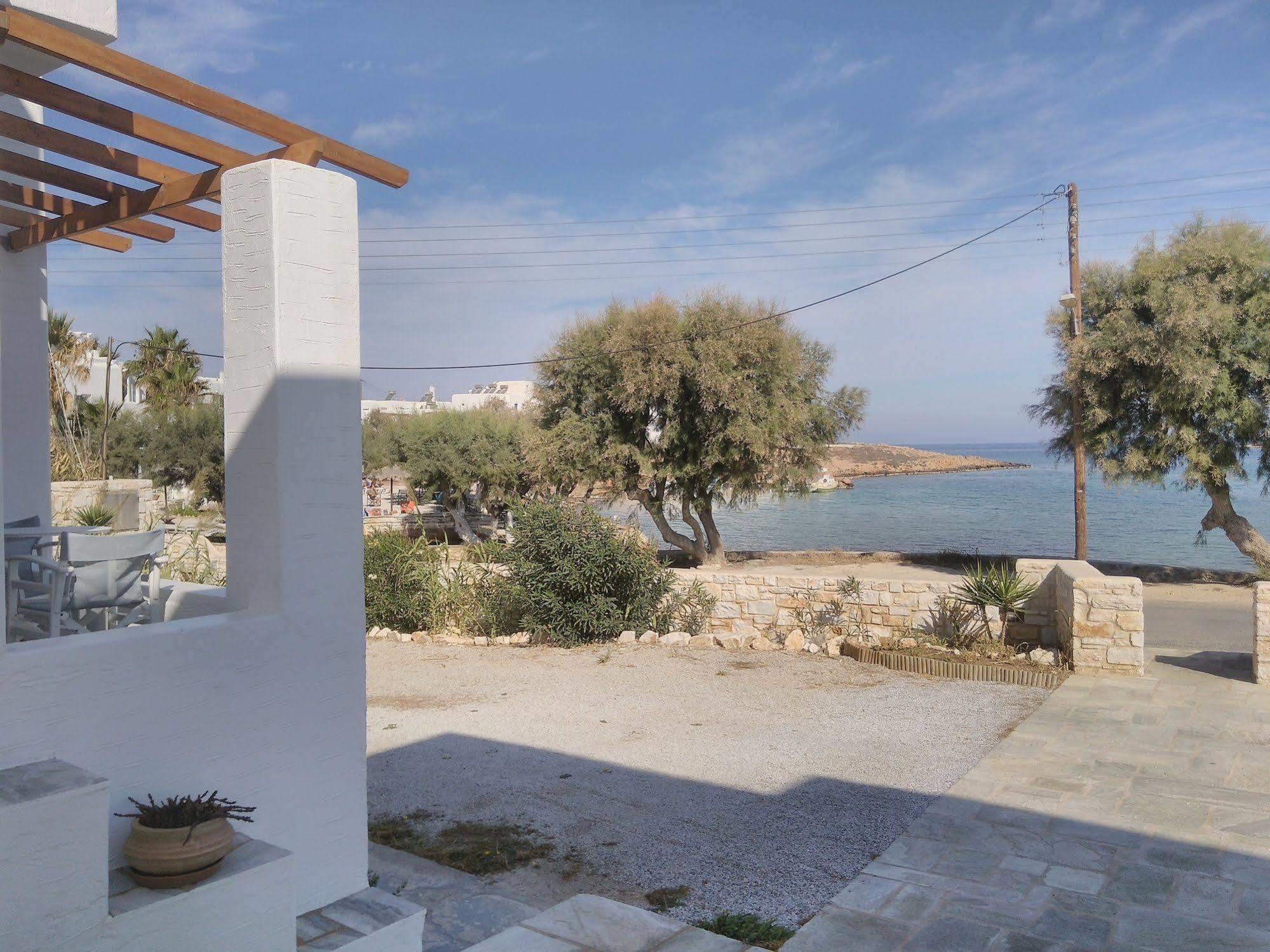 Roussos Beach Hotel Naousa  Exterior photo